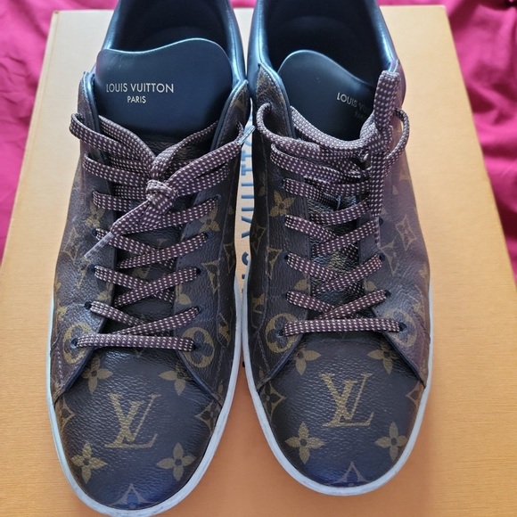 Louis Vuitton Luxembourg 'Brown Monogram' size 12 DISCONTINUED MODEL VERY RARE - Picture 2 of 5